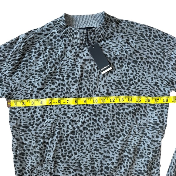 NWT Monrow Cashmere Blend Sporty Sweater Leopard Print Size XS - Picture 6 of 9